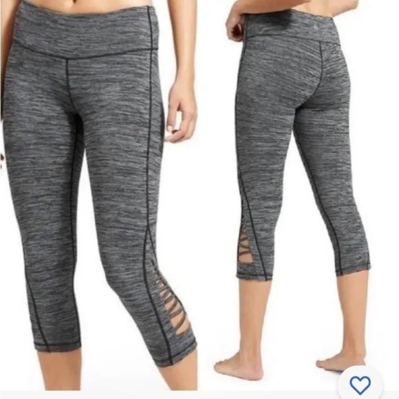 Athleta Pants - Athleta Chaturanga capri leggings Small